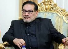 اقدام بحث‌برانگیز علی شمخانی در تخت جمشید/ ویدئو