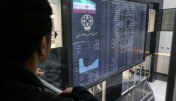 حقیقیها از بازار فرار کردند/رشد باورنکردنی خروج سرمایه از بورس