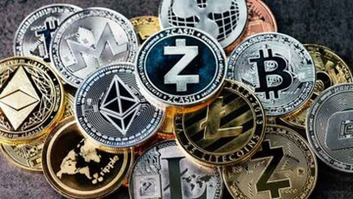 سرمایهگذاران رمز ارز بخوانند/ قیمت بیتکوین چقدر است؟
