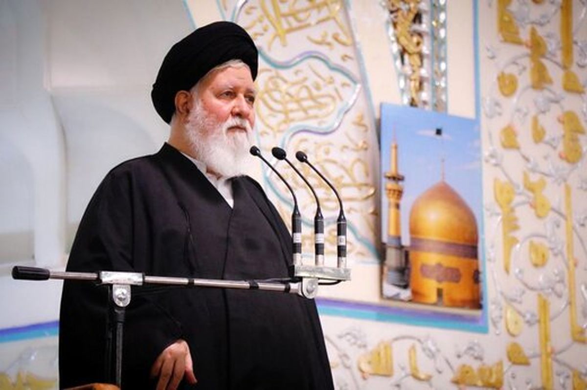 علم‌ الهدی: تا کنون هیچ عاملی برای سقوط بالگرد رییس‌ جمهور شناسایی نشده است/ خداوند مصلحت ابدی انسان‌ها را می‌داند