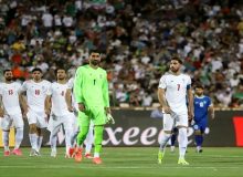 شعار “بی‌غیرت بی‌غیرت” تماشاگران علیه بازیکنان تیم ملی/ ویدئو