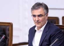 مهاجری به رئیس کل بانک مرکزی: این فیلم را برای دانشجویان ترم ۲ و ۳ پخش کنید