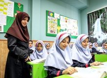 هیچ معلمی مهر بازنشسته نمی شود