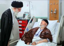 عیادت رهبر انقلاب از آیت الله مکارم شیرازی/ ویدئو
