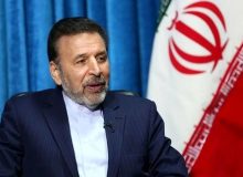 واکنش واعظی به قطع میکروفن فاضلی در میزگرد پزشکیان