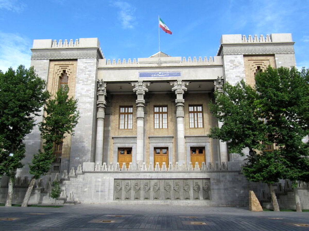 احضار حافظ منافع کانادا به وزارت امور خارجه