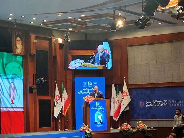 قالیباف: دست و پای دولت را از اقتصاد کوتاه می‌کنم/ تحریم کاغذپاره نیست
