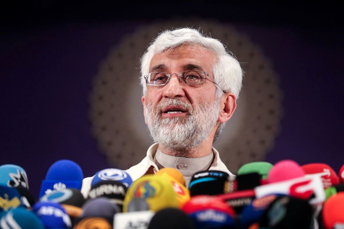 چهره‌های نزدیک به قالیباف: ثابتی و رسایی مانع کناره گیری جلیلی‌اند