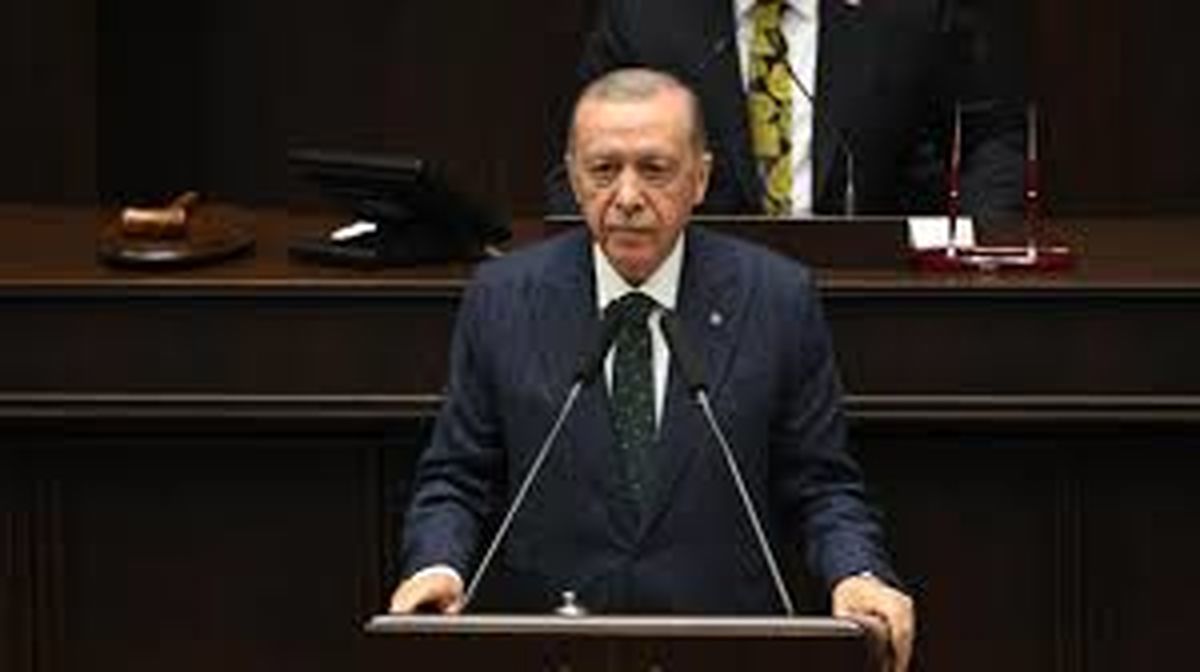 اردوغان:
نتانیاهو یک بیمار روانی است/ در برابر تهدیدات اسرائیل از لبنان حمایت می‌کنیم
