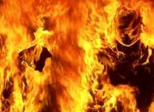 ماجرای مردی که همسرش را درون خودرو آتش زد