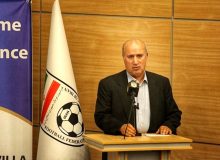 تاج: لیگ باید با VAR آغاز شود