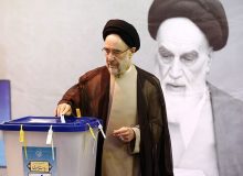 سیدمحمد خاتمی: نظام حکمرانی کشور قطعاً پیامهای معنادار مردم را در کنش انتخاباتی آنان دریافته است/ من باز هم به دکتر پزشکیان رأی می دهم