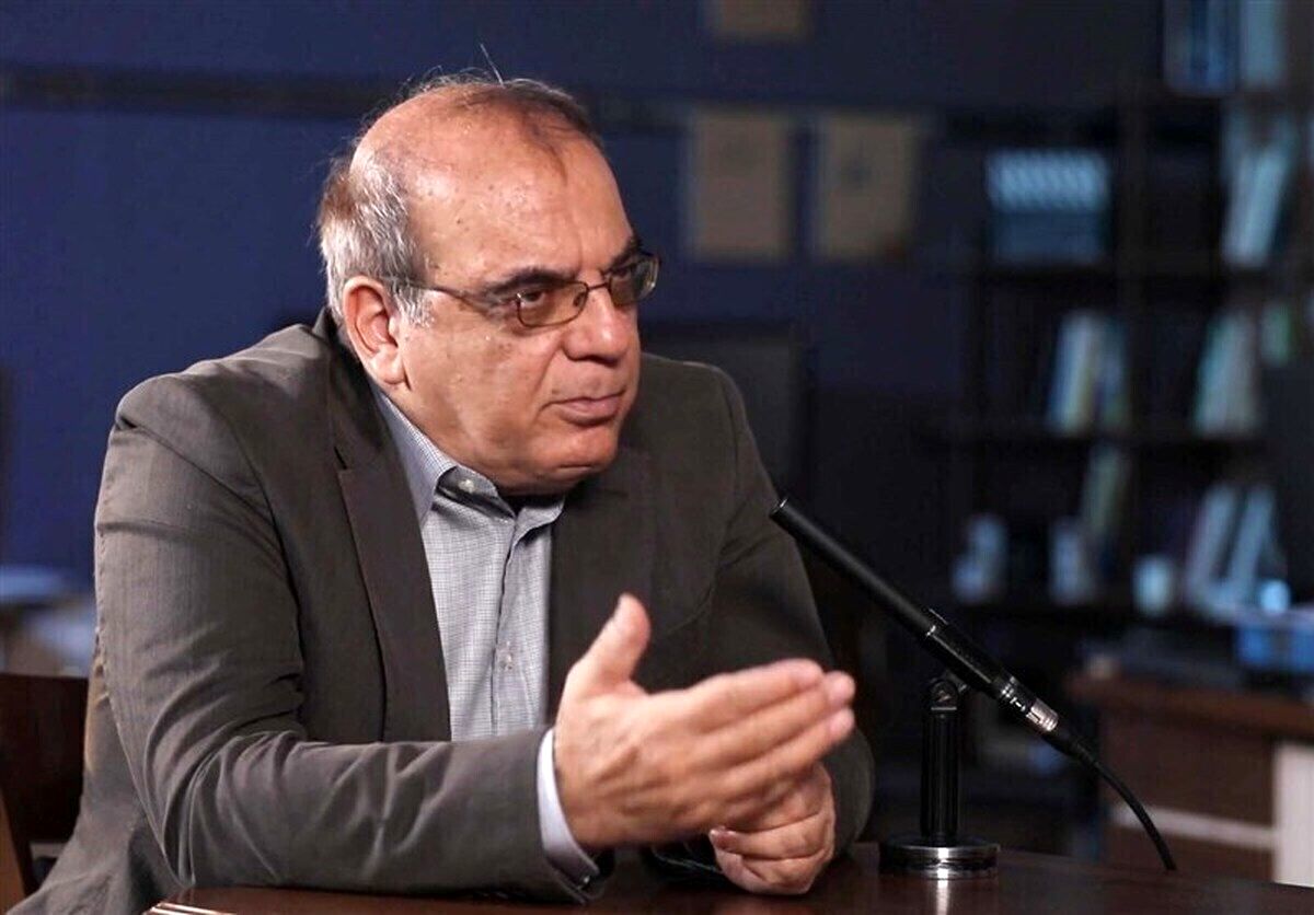 عباس عبدی: قالیباف گفته به جلیلی رأی نمی دهم