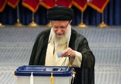 حضرت آیت الله خامنه‌ای رای دادند