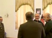 دیدار فرماندهان نظامی و انتظامی با پزشکیان/ رئیس ستاد کل نیرو‌های مسلح: با تمام توان در کنار دولت هستیم/ ویدئو