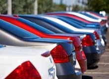 کاهش قیمت خودرو داخلی و ریزش بهای خودرو چینی در بازار