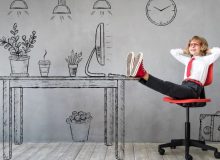 «دوست خیالی» فرزند شما؛ آیا حرف زدن کودکان با هم‌بازی‌های فرضی نگران‌کننده است؟