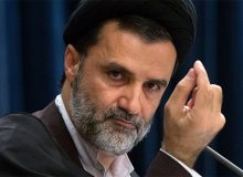 حمله نبویان به ظریف: برای کسی که پوست، گوشت و خونش در دیار کفر شکل گرفته، بدیهی است که شیعه بودن امتیازی محسوب نشود