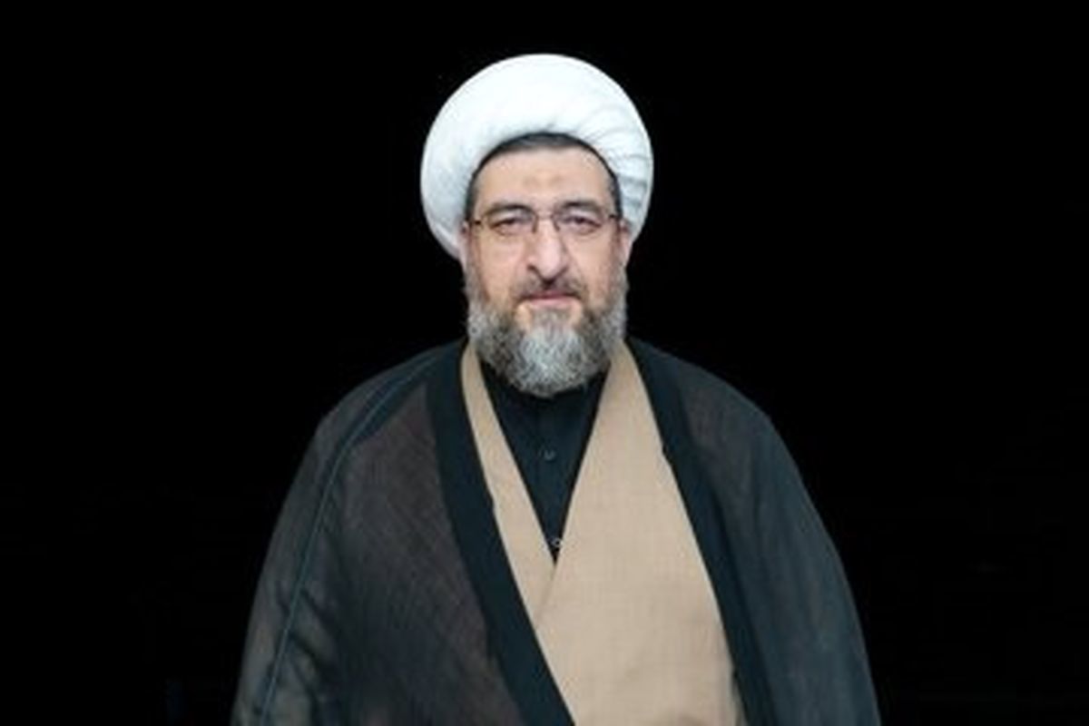 علت عذرخواهی یک امام جمعه از مردم چه بود؟