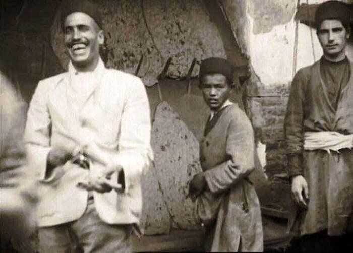 نانوایی که شاعر شد