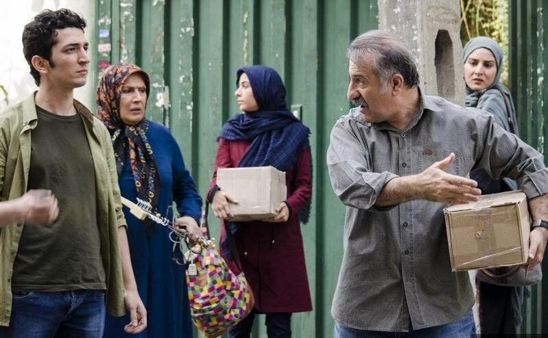 اعتراف یک کارگردان: من از نزول خوارها پول می‌گرفتم تا…