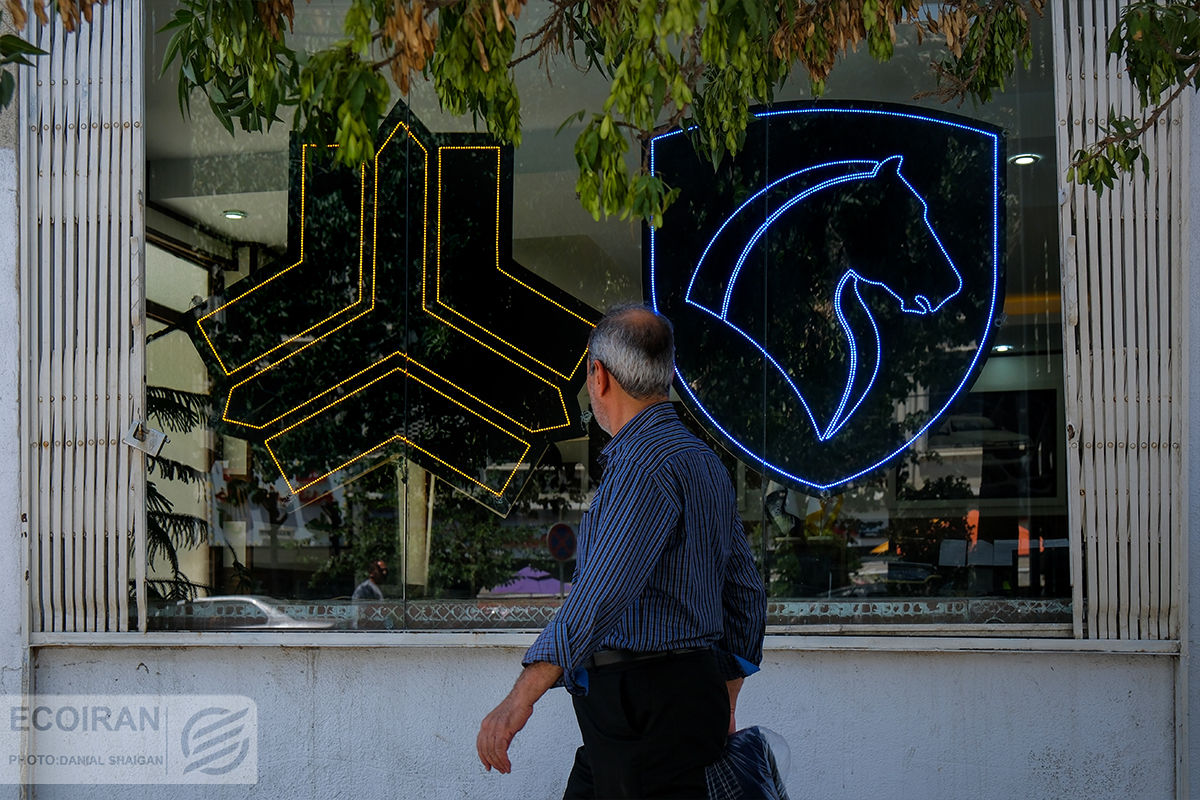 سایه سنگین ابهام بر بازار خودرو؛ معاملهگران در نقش ناظر +جدول قیمت