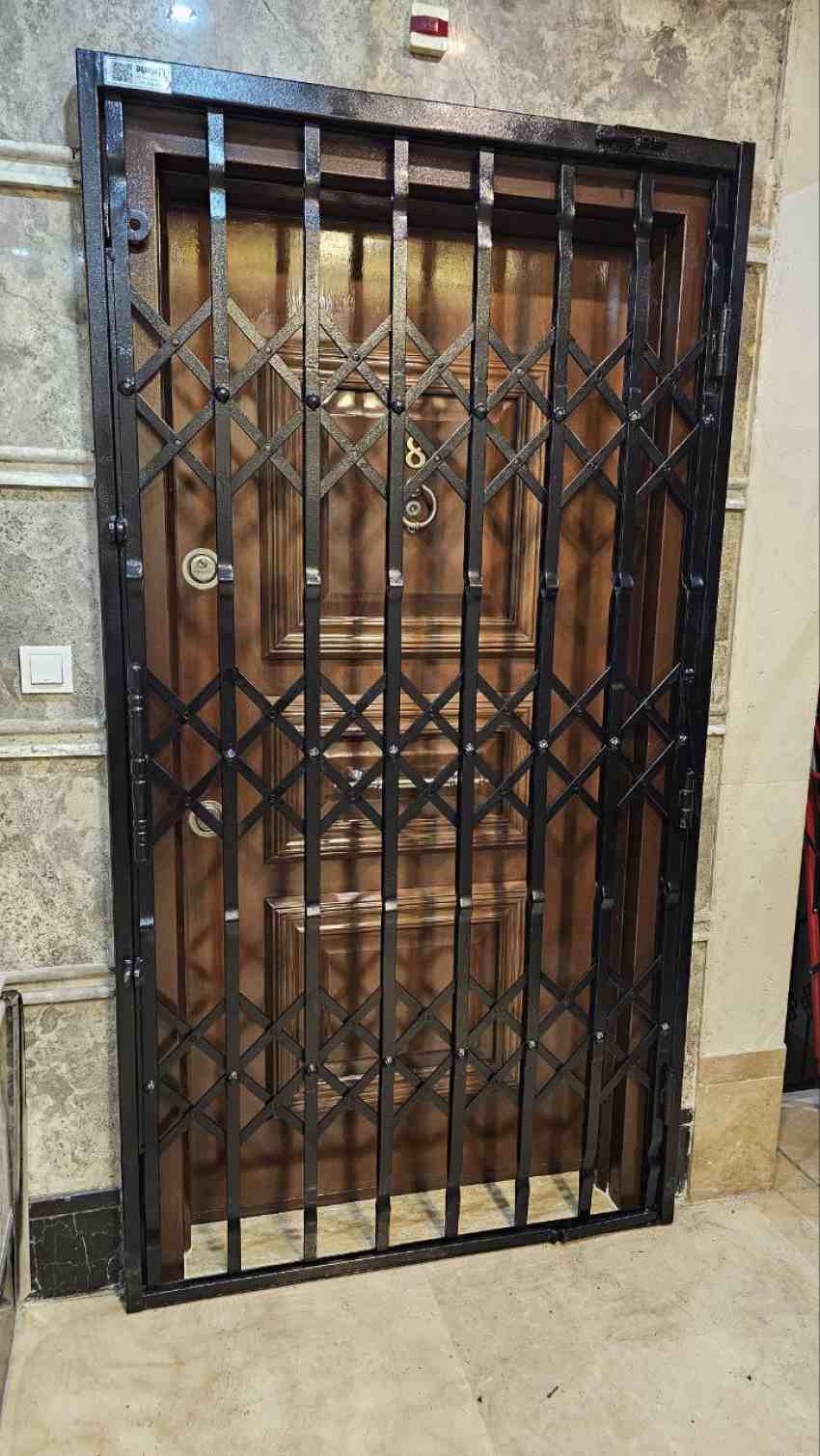 درب آکاردئونی یک انتخاب ارزان برای افزایش امنیت