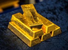 طلای جهانی همچنان در مسیر نزولی؛ آیا نرخ فلز زرد ثابت می‌شود؟