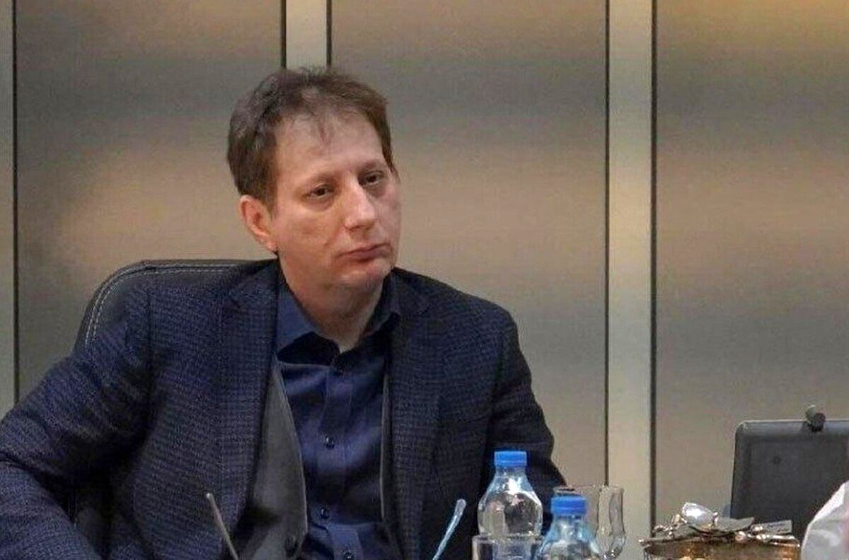 بابک زنجانی بانک مرکزی را محکوم به گرانفروشی کرد / سکه‌های بانک‌ مرکزی ۱۱۷ دلار حباب دارند!