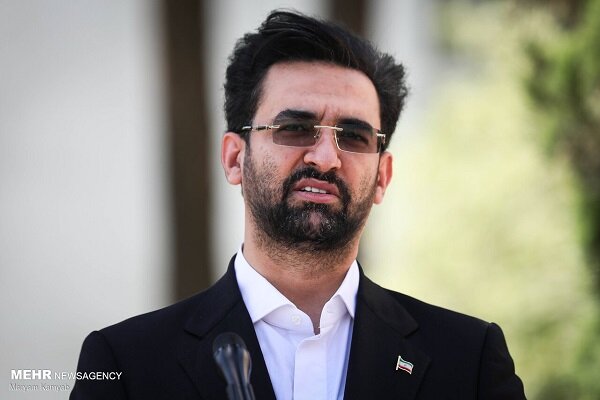 آذری جهرمی: پزشکیان ضعف‌های بسیار عیان کابینه را فوراً ترمیم کند