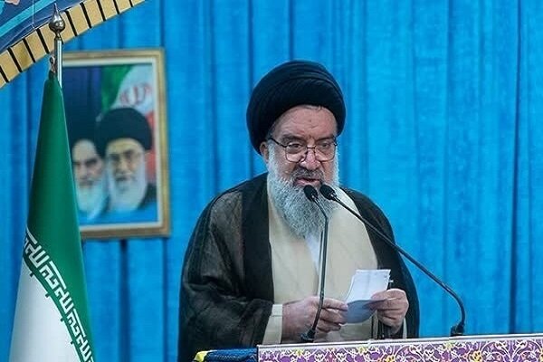 آیتالله خاتمی: بیحجابی شکستن زیست عفیفانه و اهانت به دین و قانون است