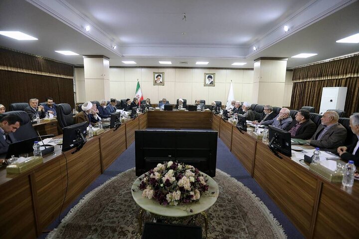 بررسی لایحه «احکام مورد نیاز قوانین بودجه سنواتی» در هیئت عالی نظارت