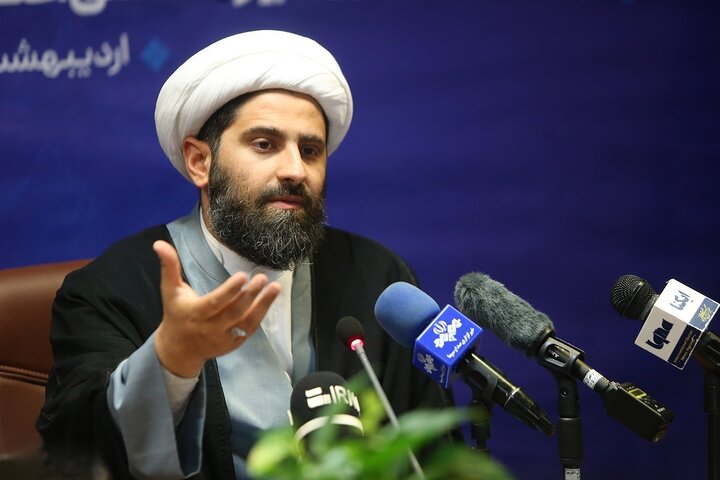 زندگی با آیهها مقدمهای برای گسترش جریان حفظ در کشور است