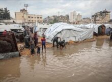 غزه زیر باران و محاصره؛ چادرهای آوارگان فلسطینی غرق شد
