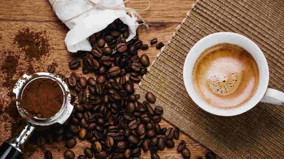 فال قهوه روزانه پنجشنبه ۱۳ آذر ۱۴۰۴/ راز‌های نهفته در فنجان خود را بخوانید