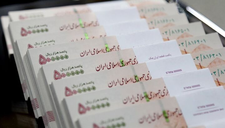 فلج شدن اقتصاد در پی اضافه برداشت بانکها | داد مجلس هم از خلق بی ضابطه پول درآمد