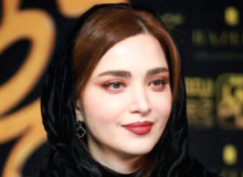 لباس سنگ دوز بهنوش طباطبایی در کنار پدر و مادرش در روز مادر+ عکس