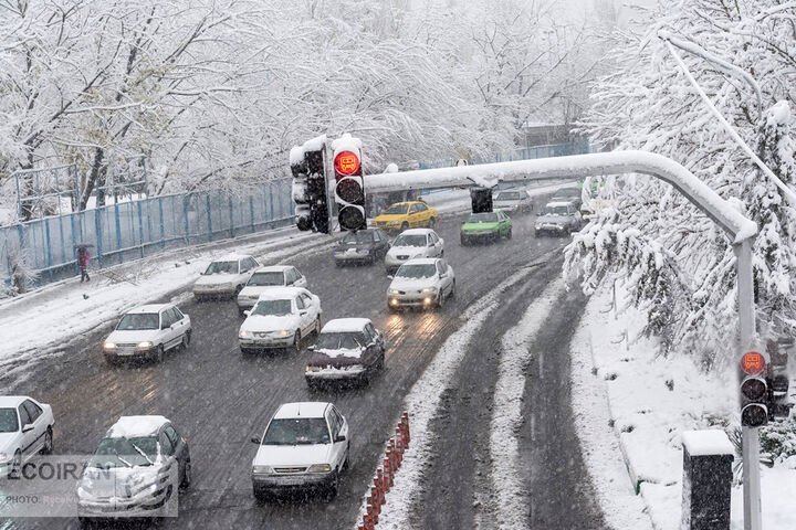هشدار برف و یخبندان؛ محدودیتهای ترافیکی در جادههای شمال