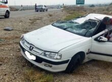 واژگونی پژو پارس در جاده طرود؛ یک مادر جان باخت