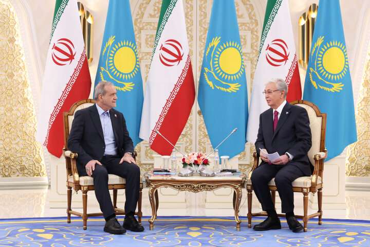 پزشکیان: نقشه راه روابط تجاری تهران و آستانه آماده اجراست