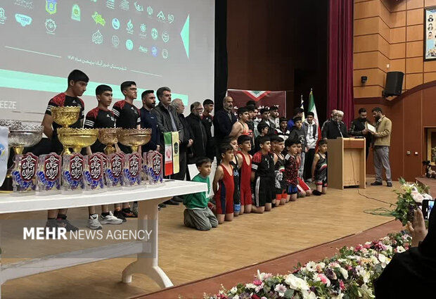 آیین اختتامیه نخستین دوره جشنواره «ایرانِ جان» در خرمآباد برگزار شد