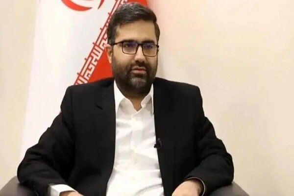 امروز کار به جایی رسیده که دشمنان در میدان حضور دارند