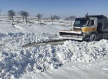 بارش برف ۲ متری در جاده روستای حماملو ورزقان 
