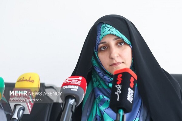 دیدار معاون رئیس‌جمهور با خانواده‌ شهید «منافی ارثی»