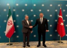 عراقچی و هاکان فیدان دیدار کردند