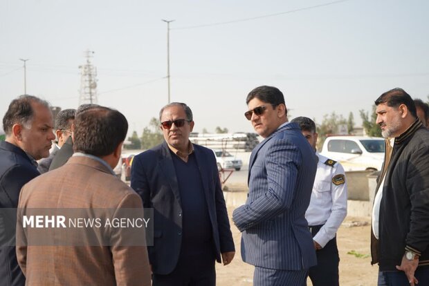 فرماندار بوشهر: خروجیهای شهر چغادک و روستای احمدی ساماندهی میشوند