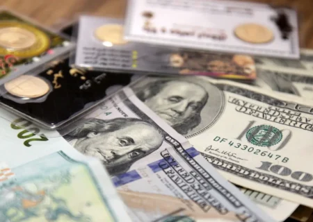 قیمت طلا، دلار و سکه امروز شنبه 11بهمن/ کاهش همه قیمت ها + جدول و جزئیات