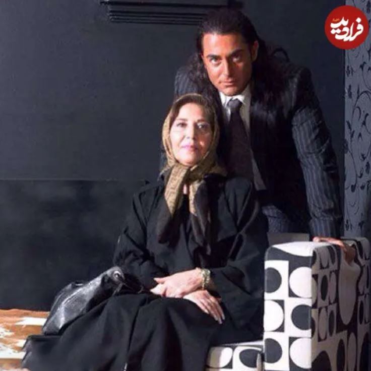«محمدرضا گلزار» در کنار مادرش در دهه ۸۰ + عکس «محمدرضا گلزار» در کنار مادرش در دهه ۸۰ + عکس