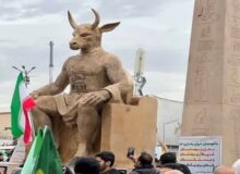 آتش کشیدن نماد بت بعل در مسیر راهپیمایی ۲۲ بهمن