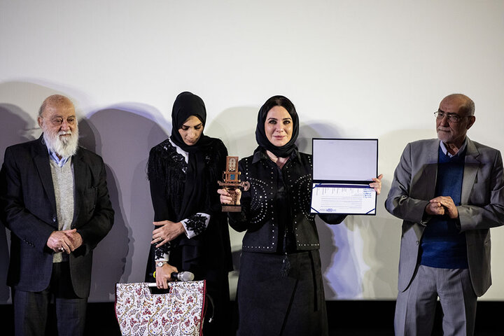 بازیگر سوری: سرزمین فرشتهها به صلح و مادرانگی ایمان دارد